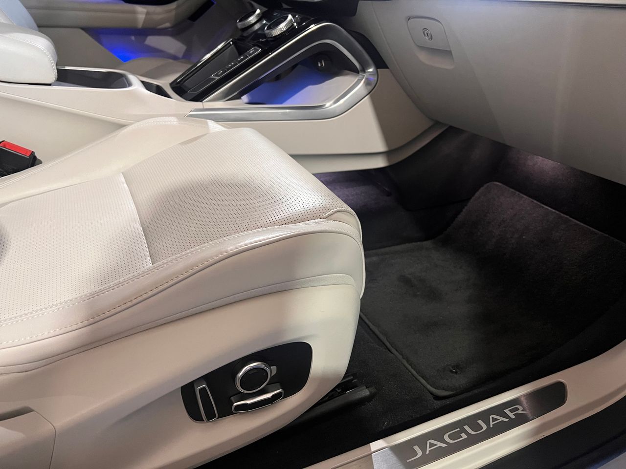 Foto Jaguar I-Pace 21