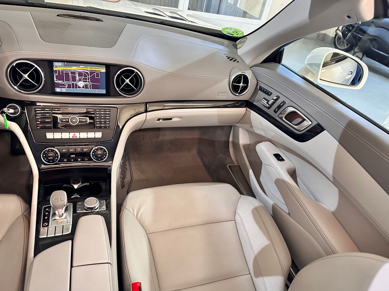 Foto Mercedes-Benz Clase SL 38