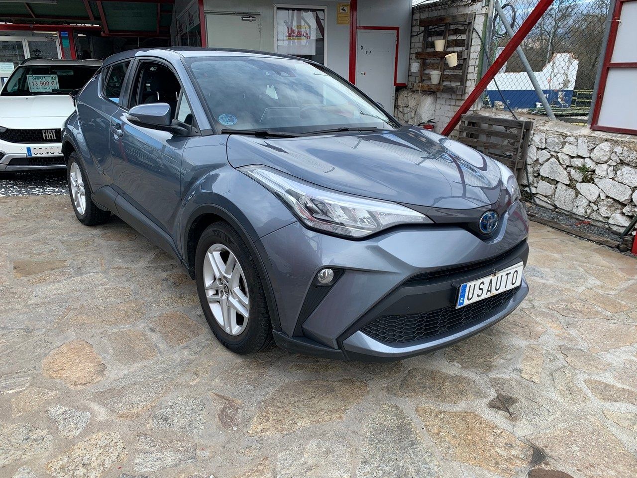 Foto Toyota C-HR 2