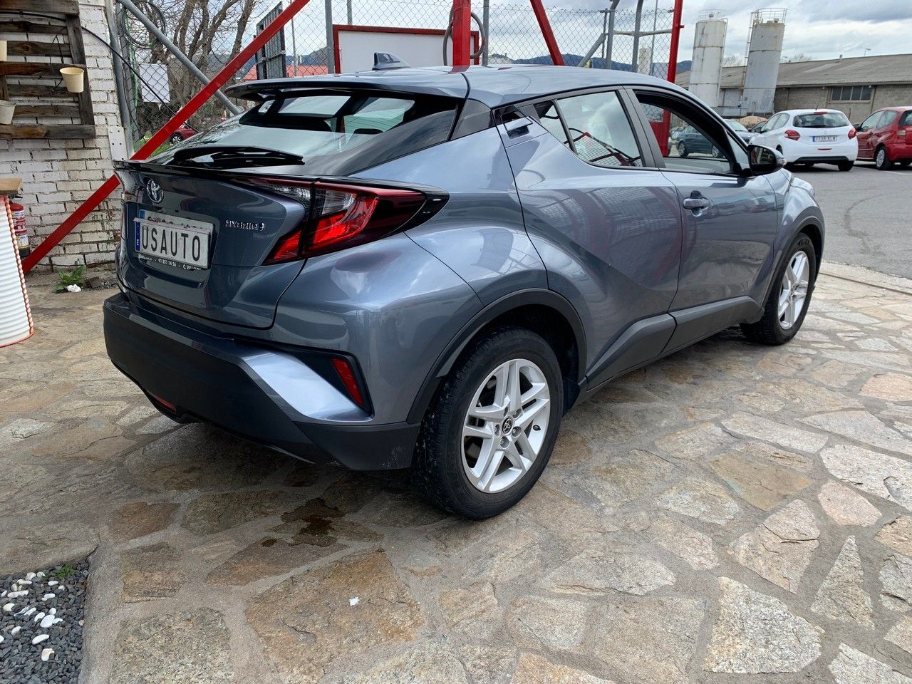 Foto Toyota C-HR 4