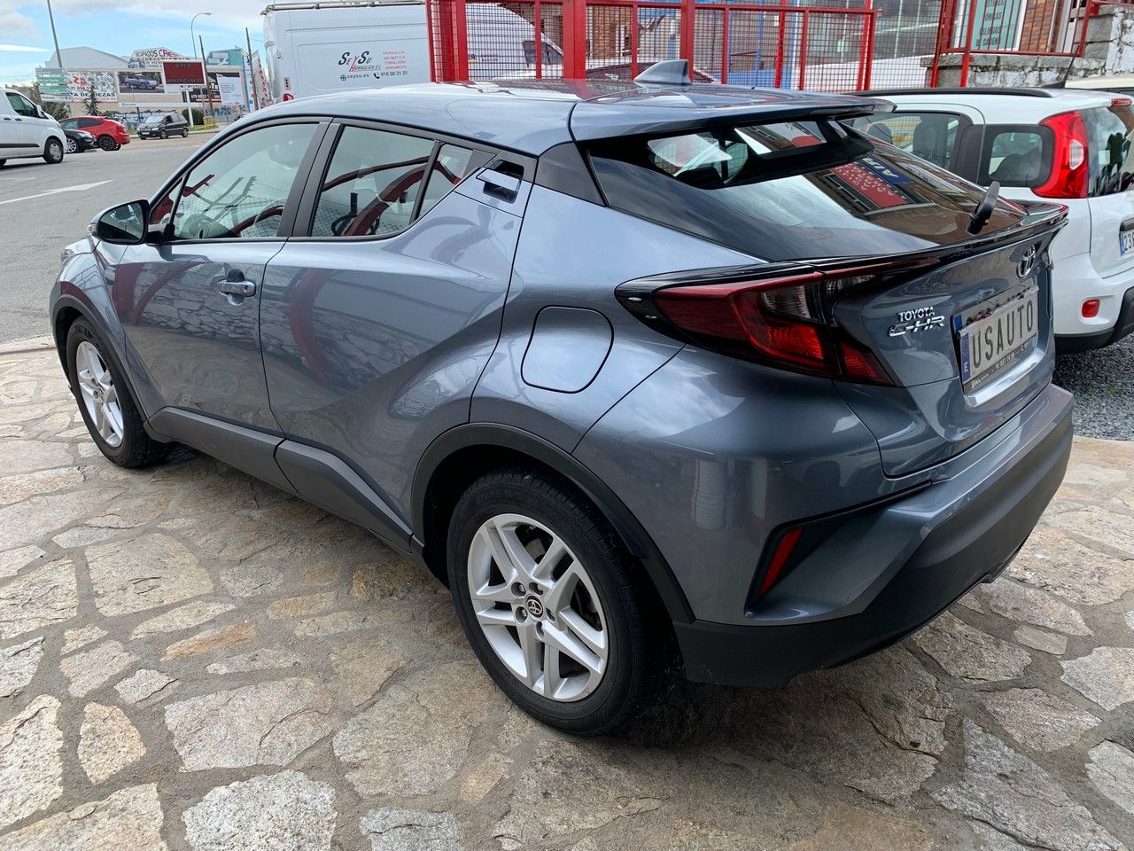 Foto Toyota C-HR 5