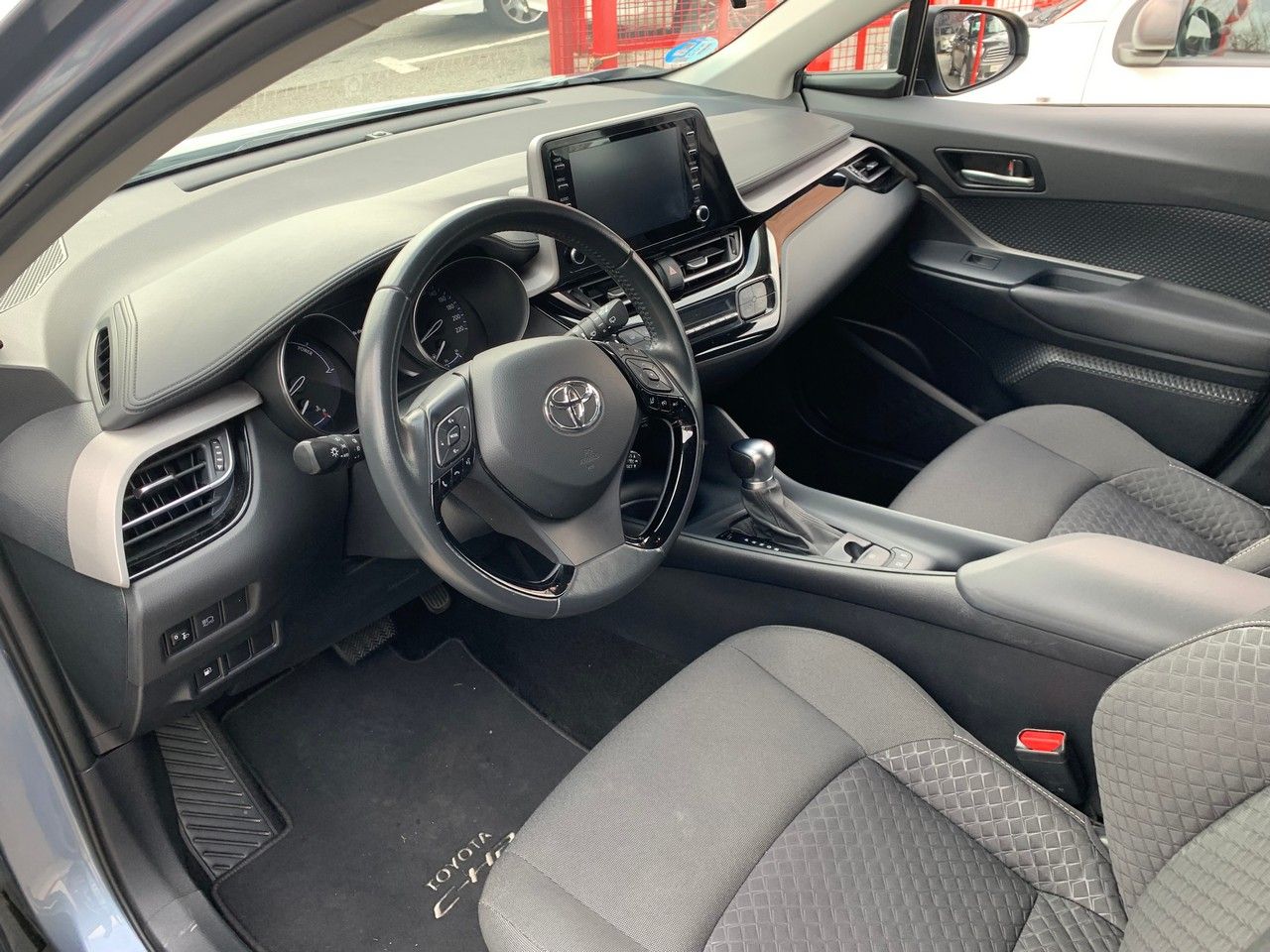 Foto Toyota C-HR 7