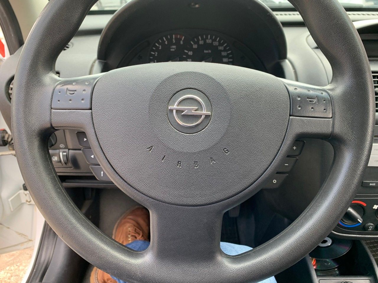 Foto Opel Corsa 12