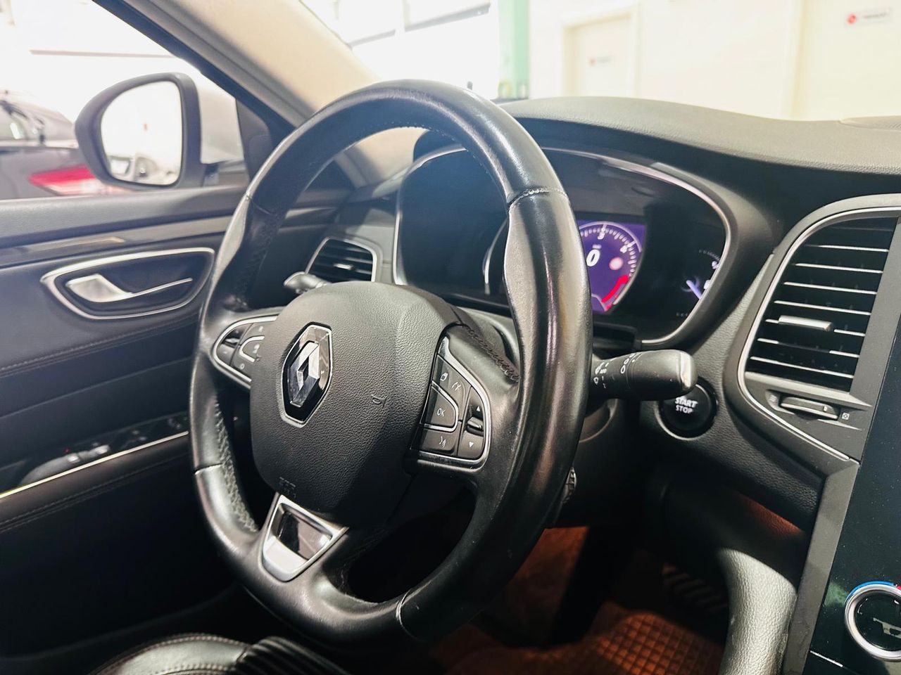 Foto Renault Talisman 26