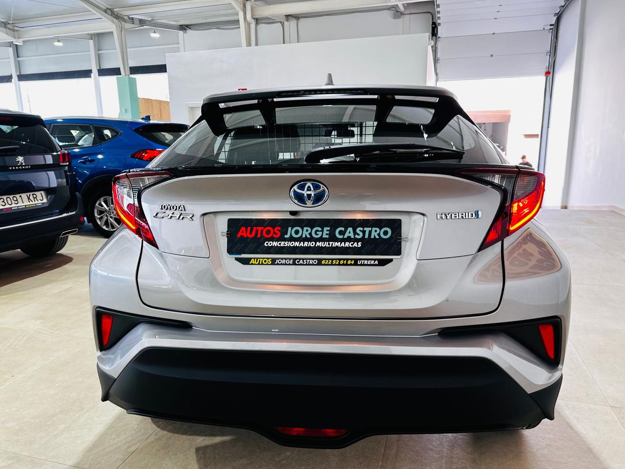 Foto Toyota C-HR 29