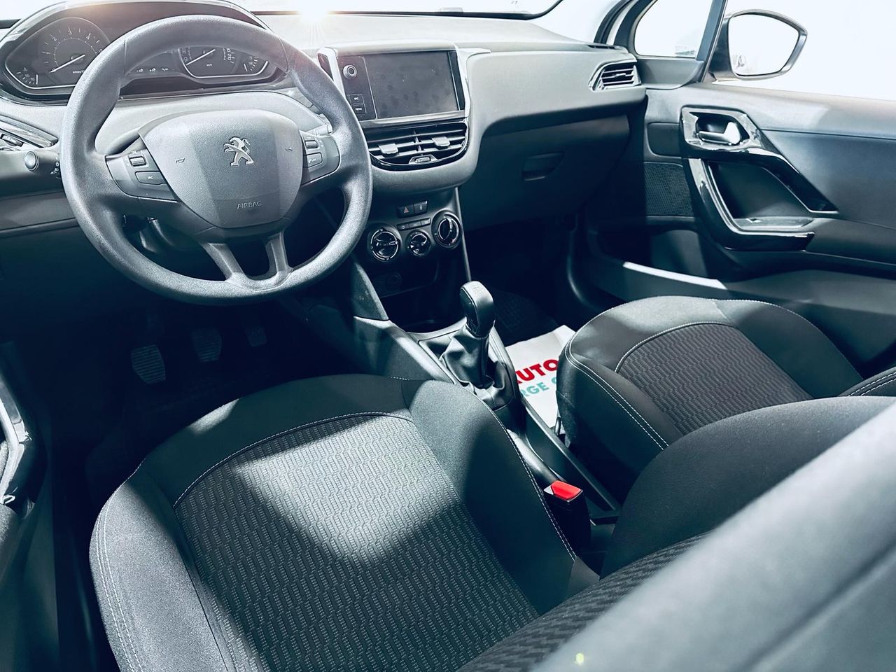 Foto Peugeot 208 13