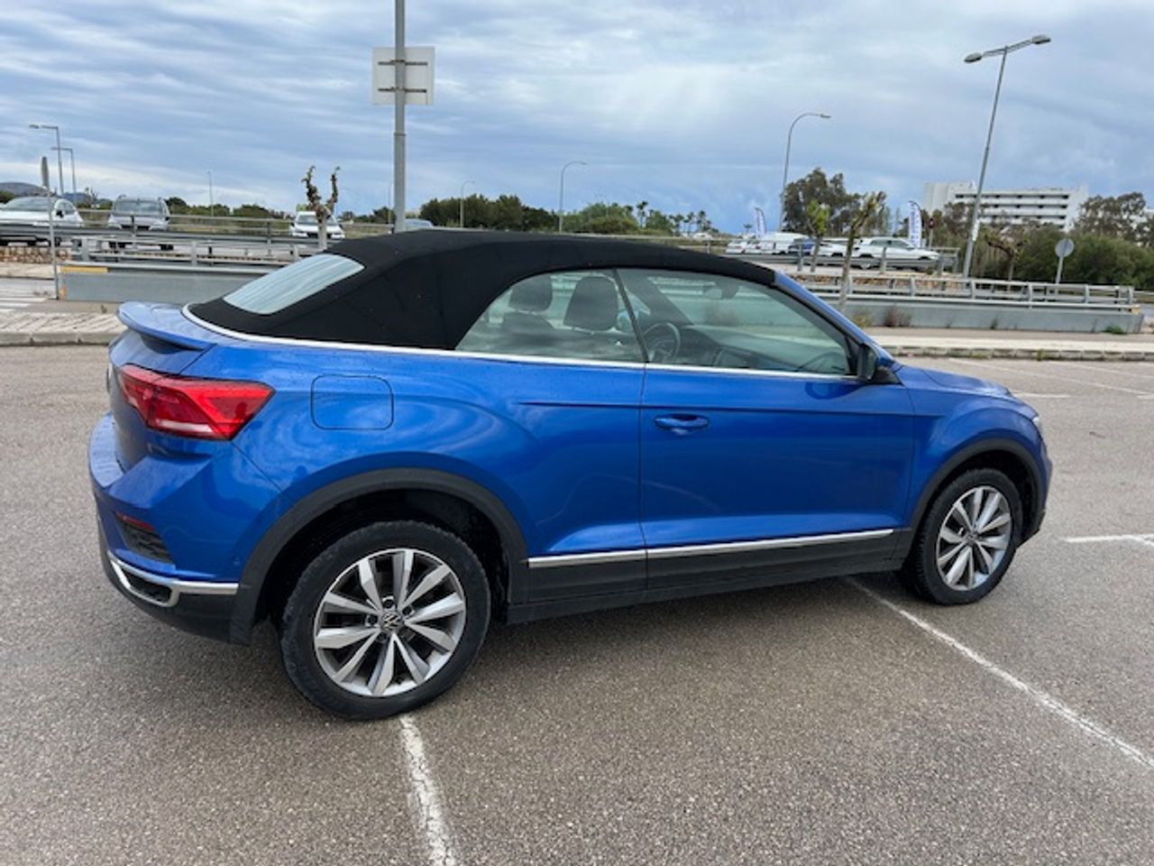 Foto Volkswagen T-Roc 2