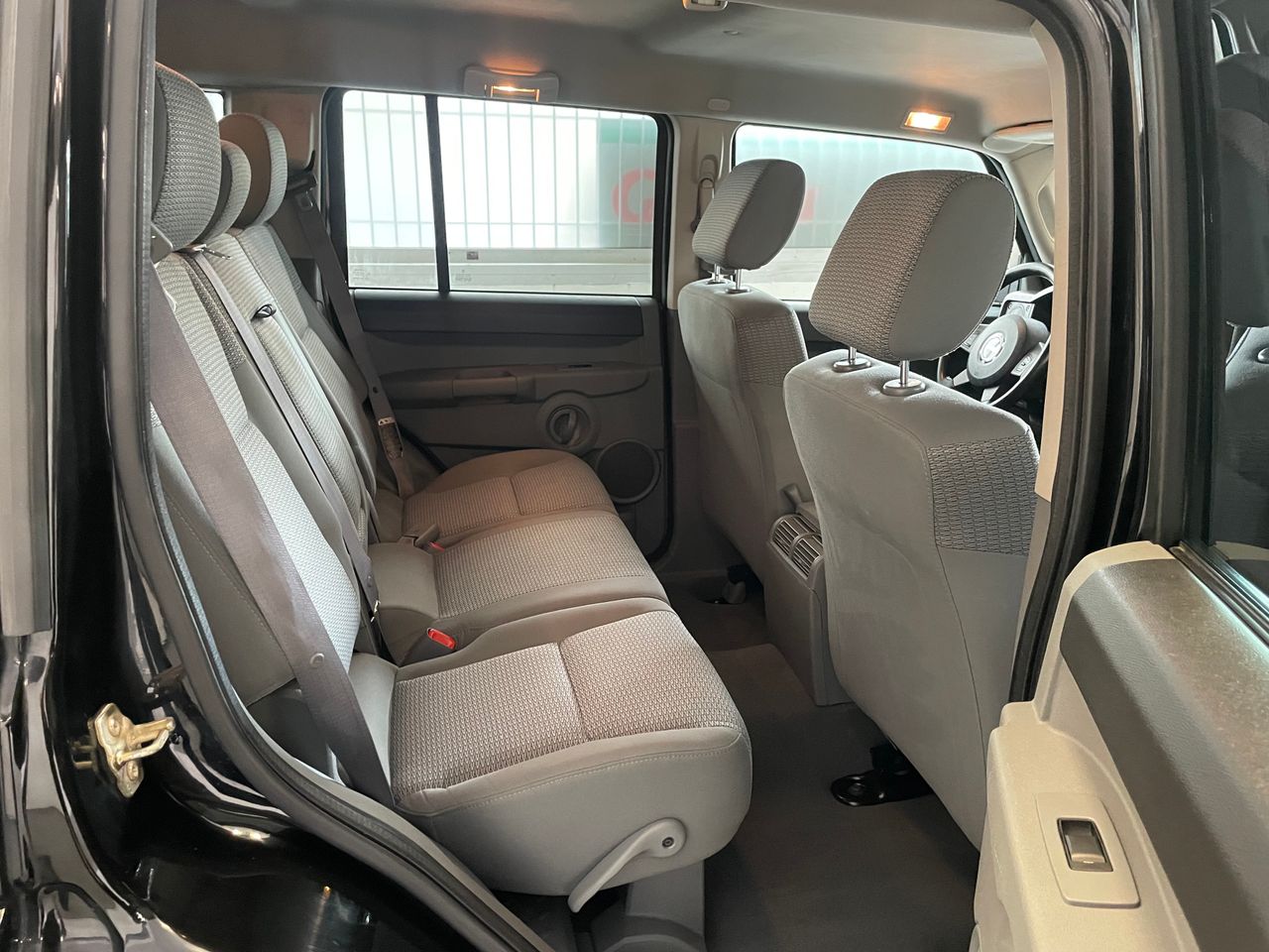 Foto Jeep Commander 11