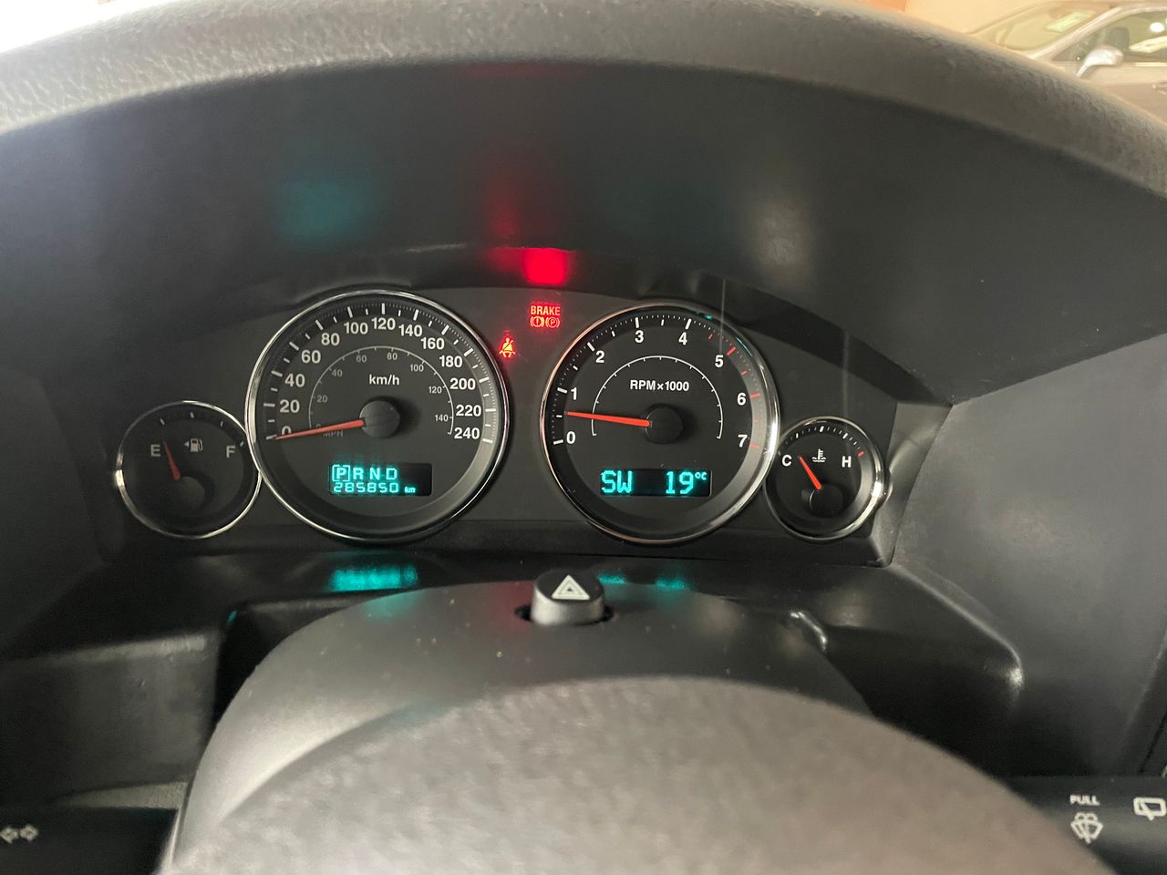 Foto Jeep Commander 18