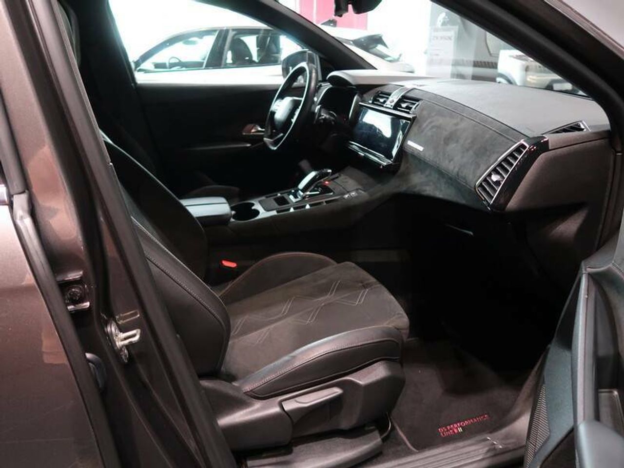 Foto DS Automobiles DS 7 20