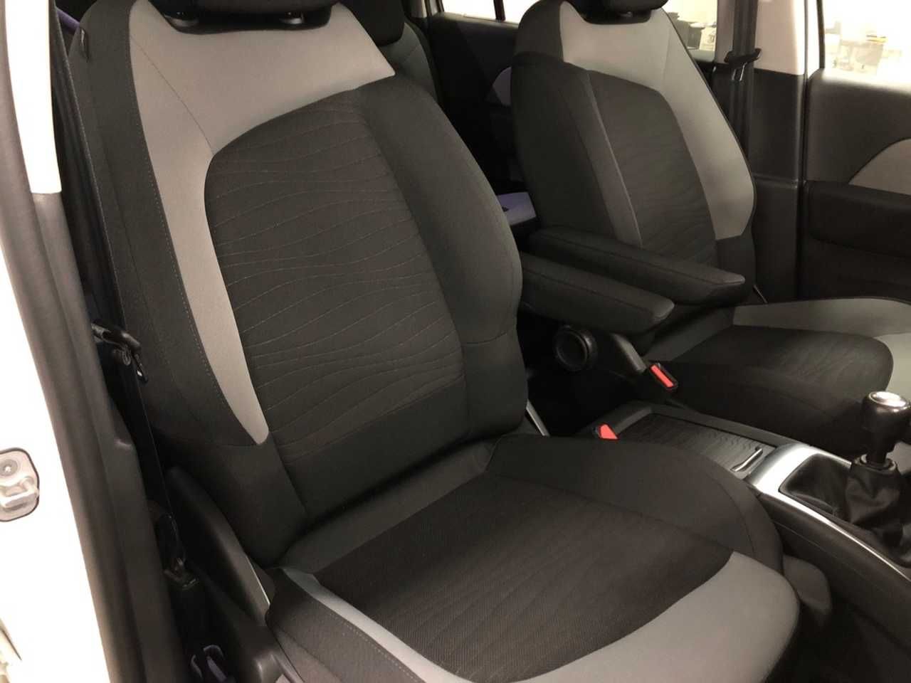 Foto Citroën Grand C4 Picasso 22