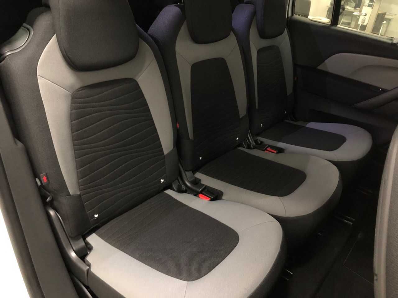 Foto Citroën Grand C4 Picasso 29
