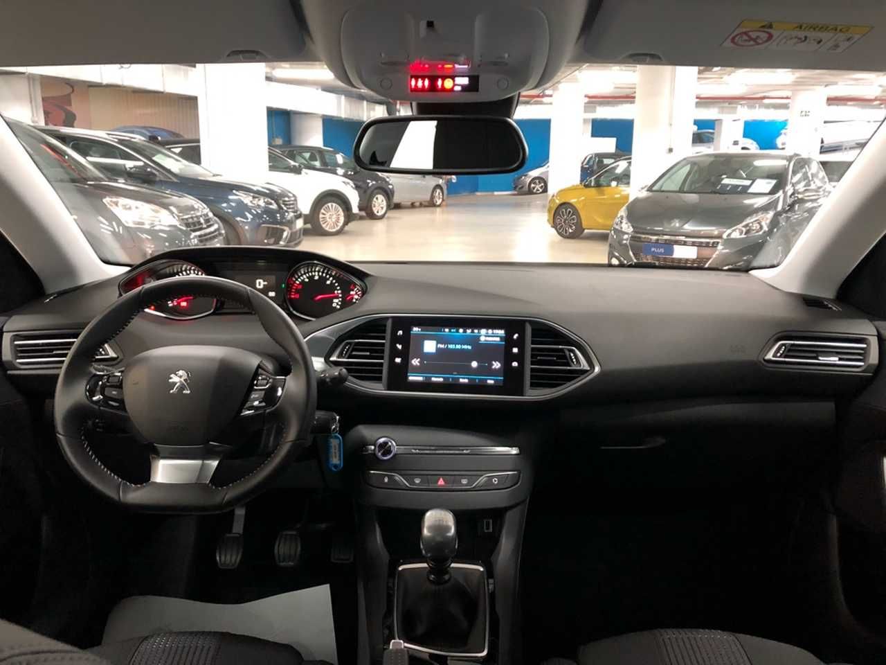 Foto Peugeot 308 8