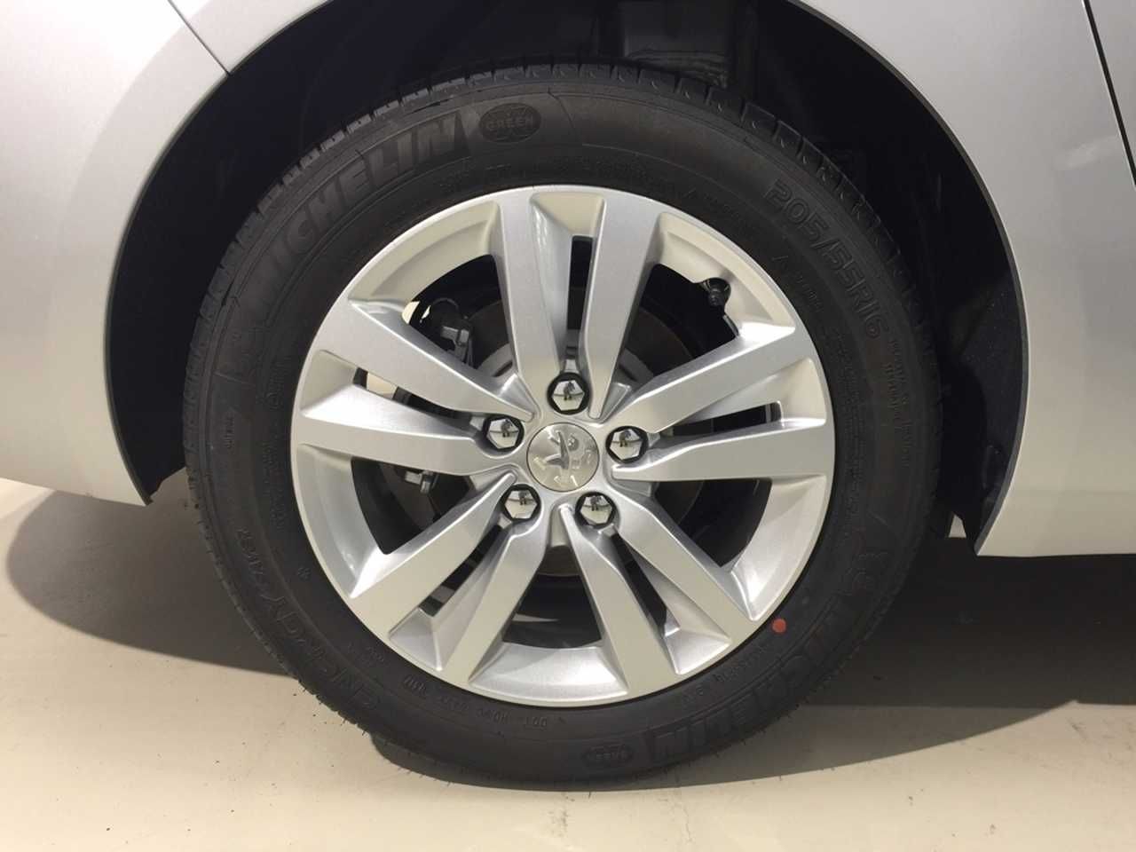Foto Peugeot 308 15