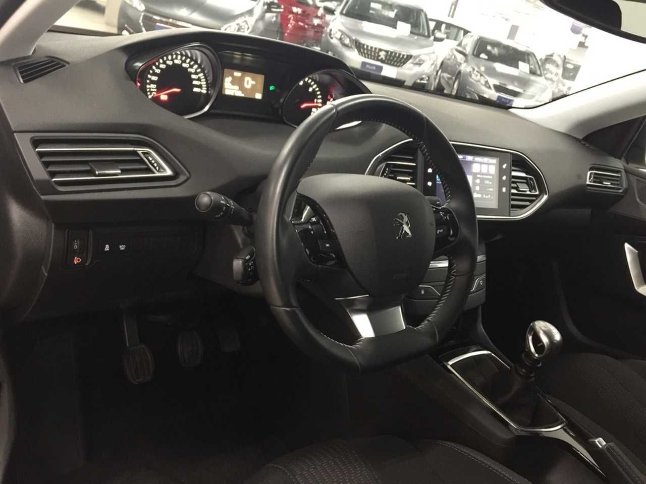 Foto Peugeot 308 5