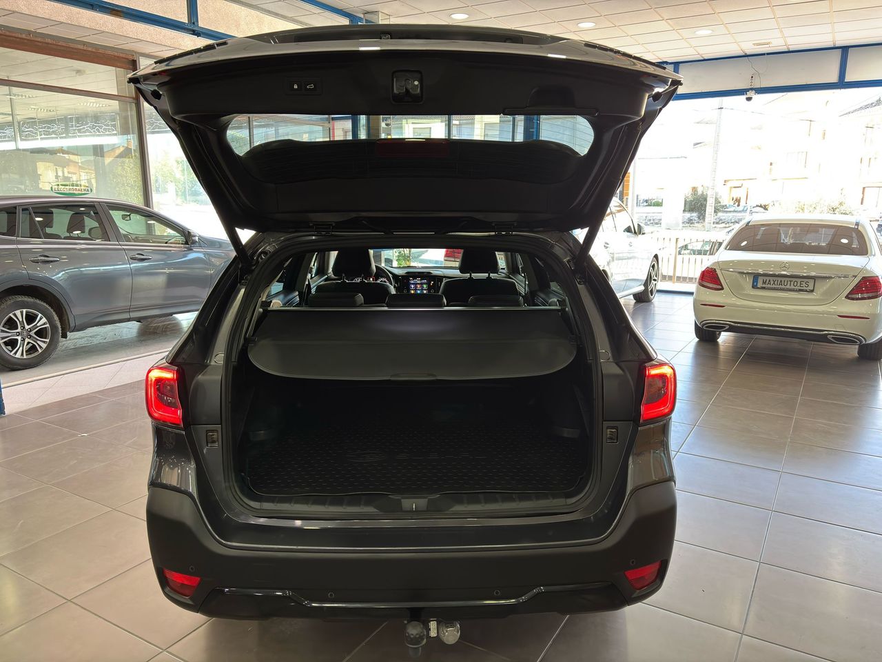 Foto Subaru Outback 12