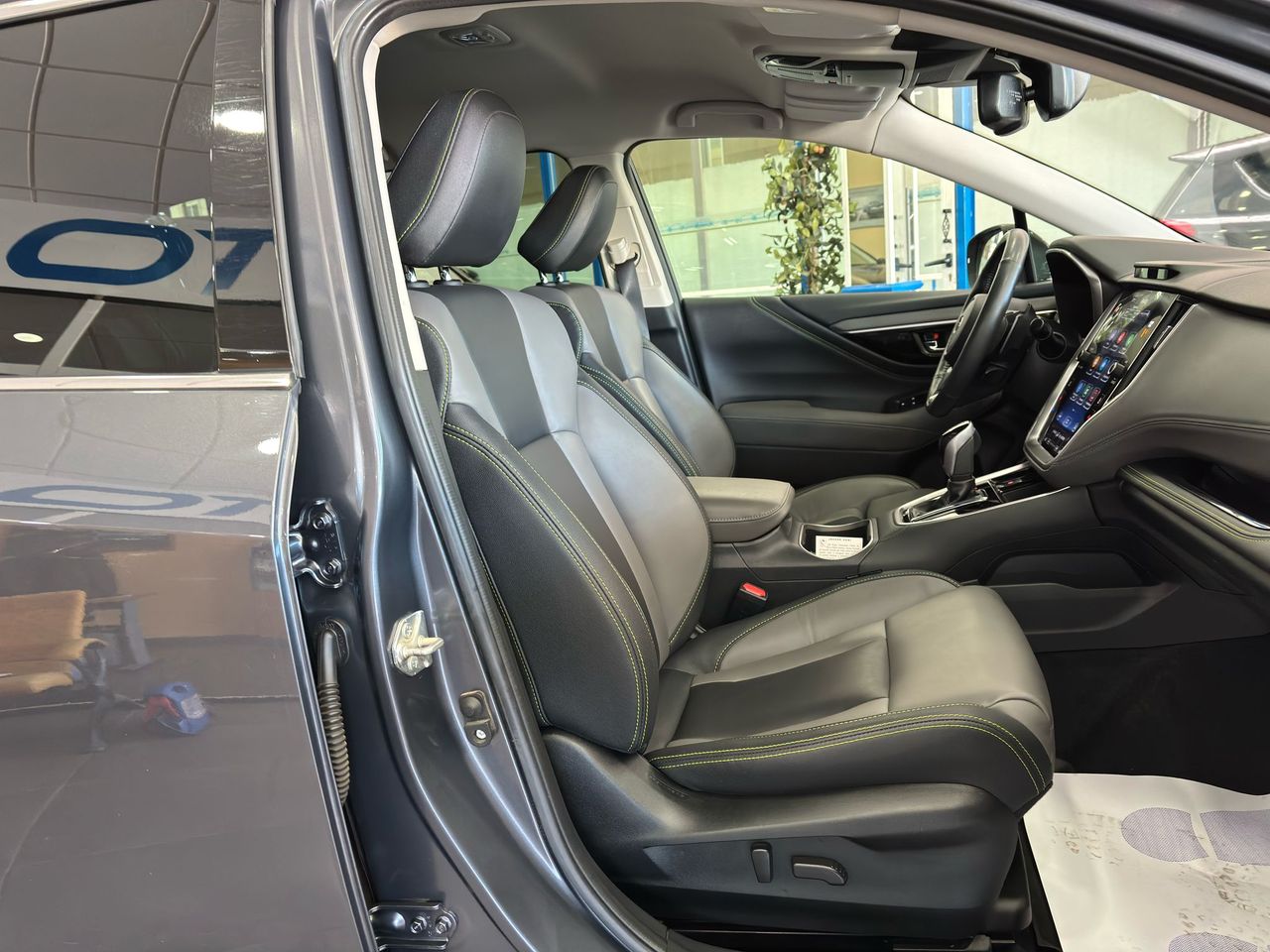 Foto Subaru Outback 14