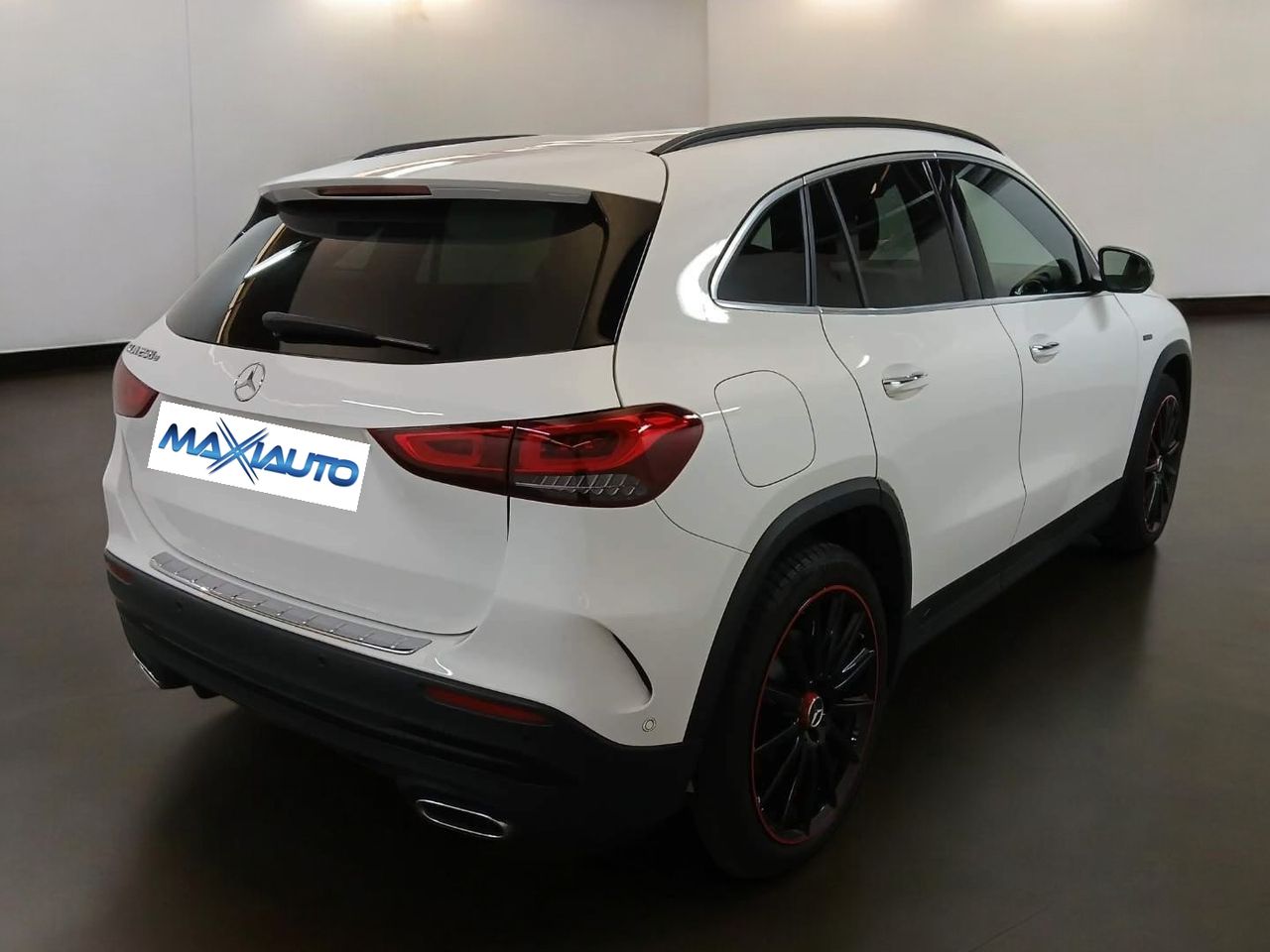 Foto Mercedes-Benz Clase GLA 4