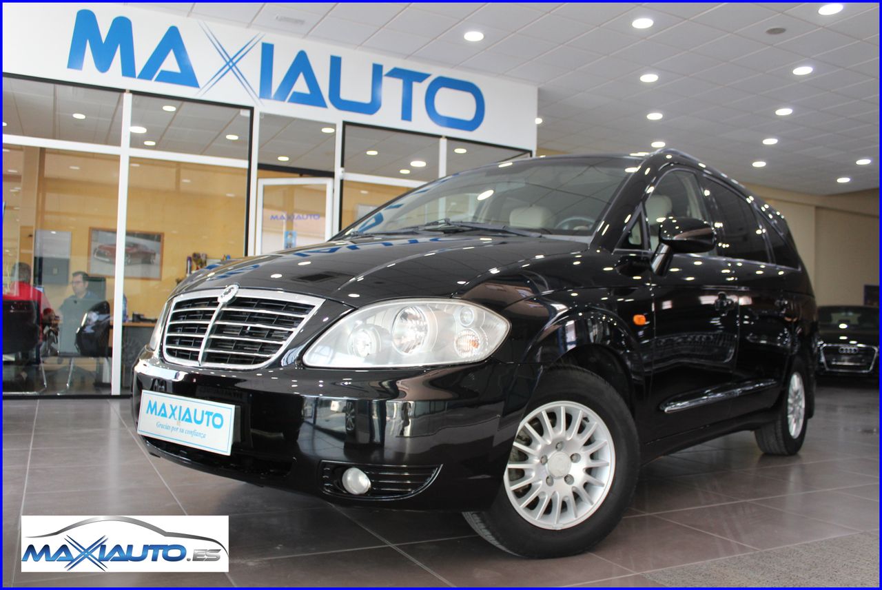 Foto SsangYong Rodius 1