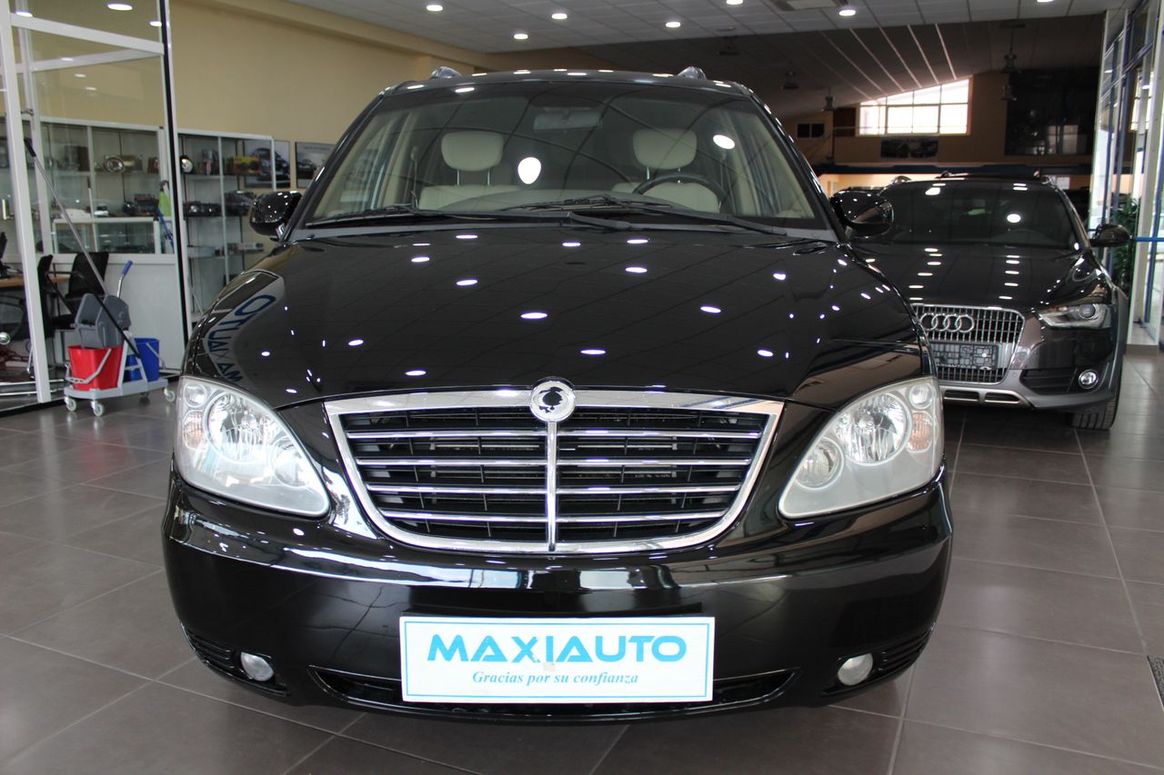 Foto SsangYong Rodius 6