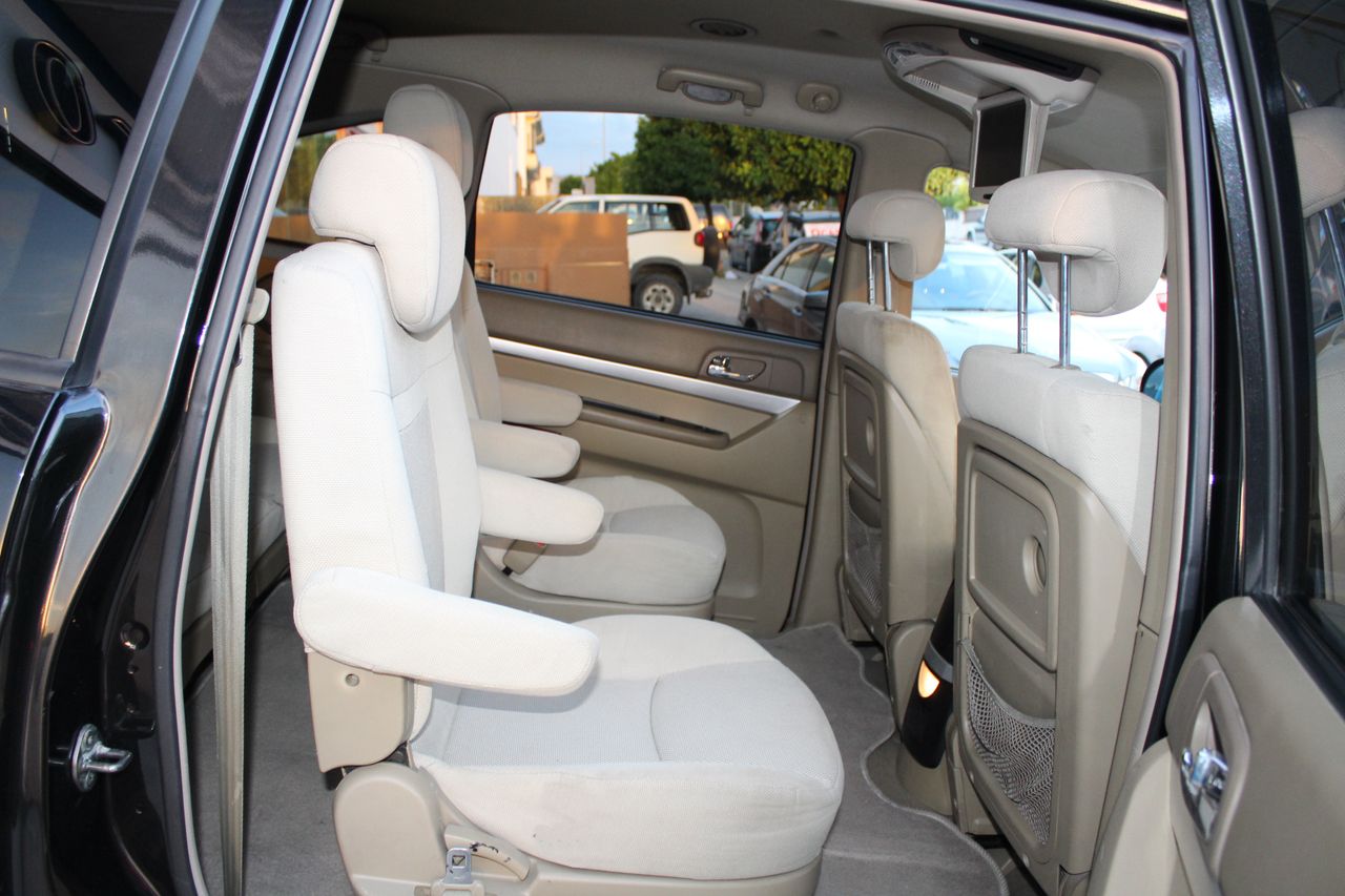 Foto SsangYong Rodius 11