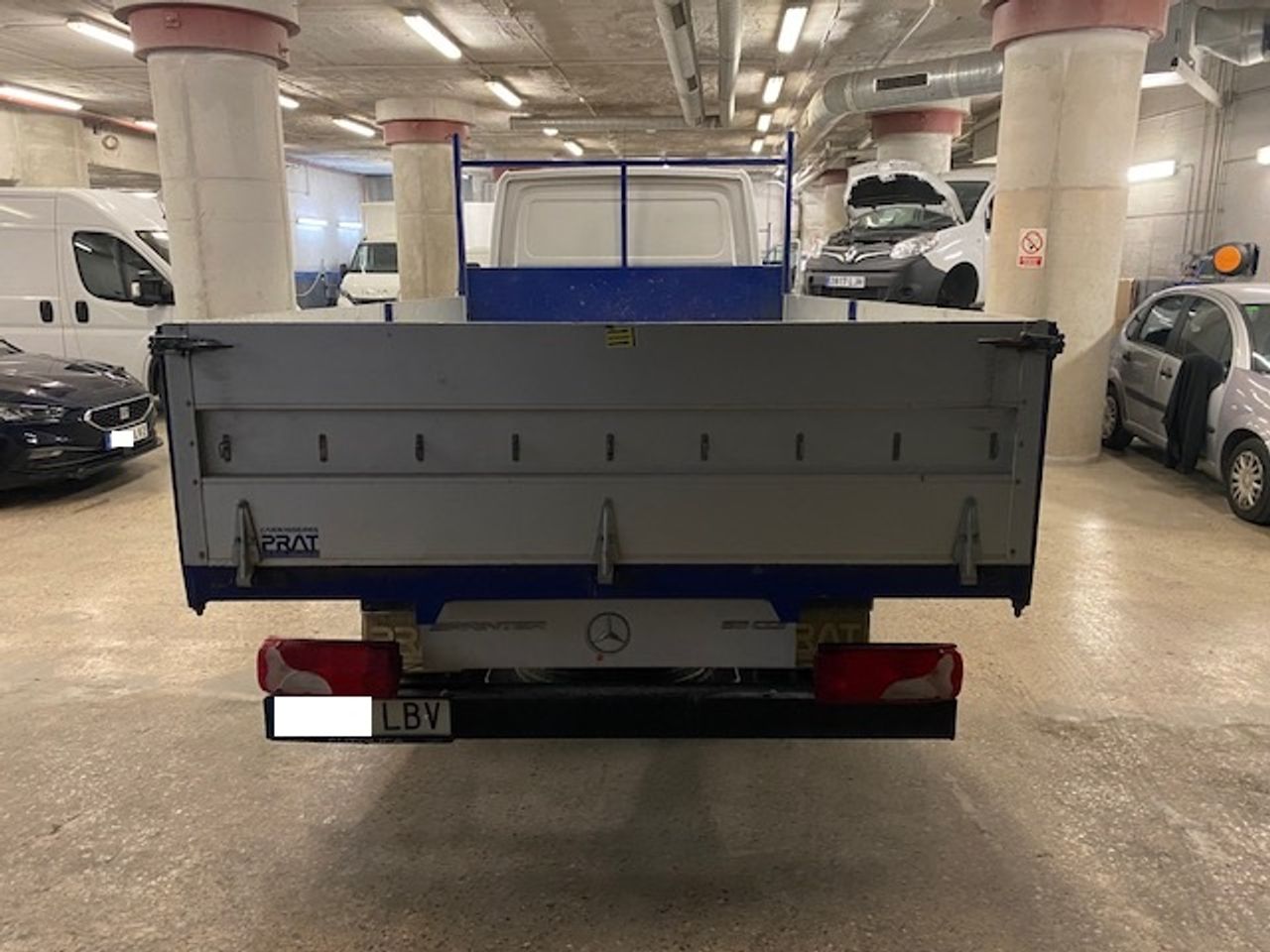Foto Mercedes-Benz Sprinter 8