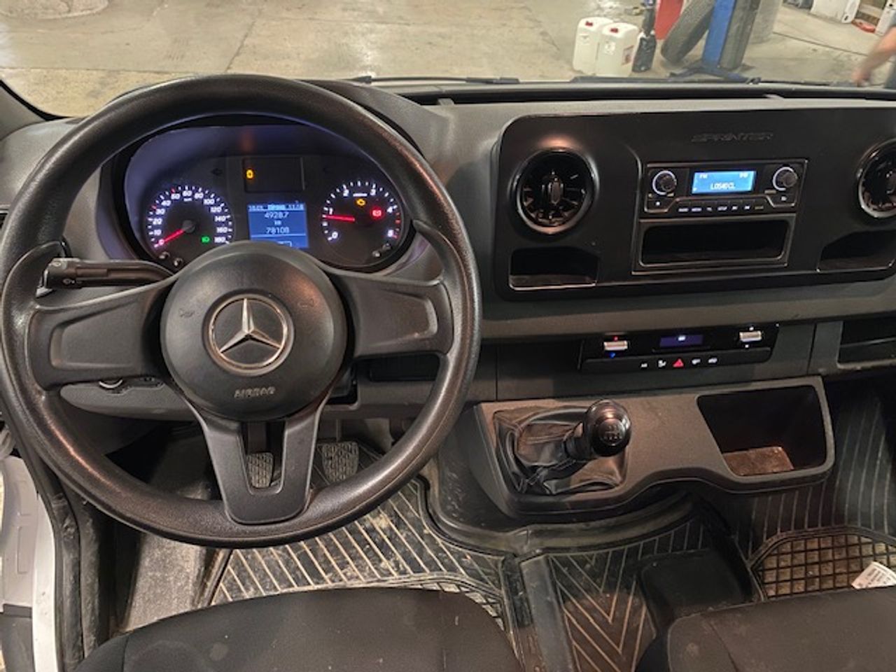 Foto Mercedes-Benz Sprinter 18