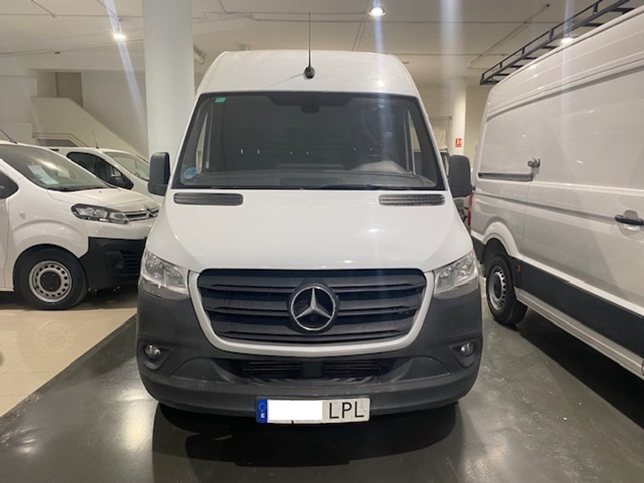 Foto Mercedes-Benz Sprinter 2