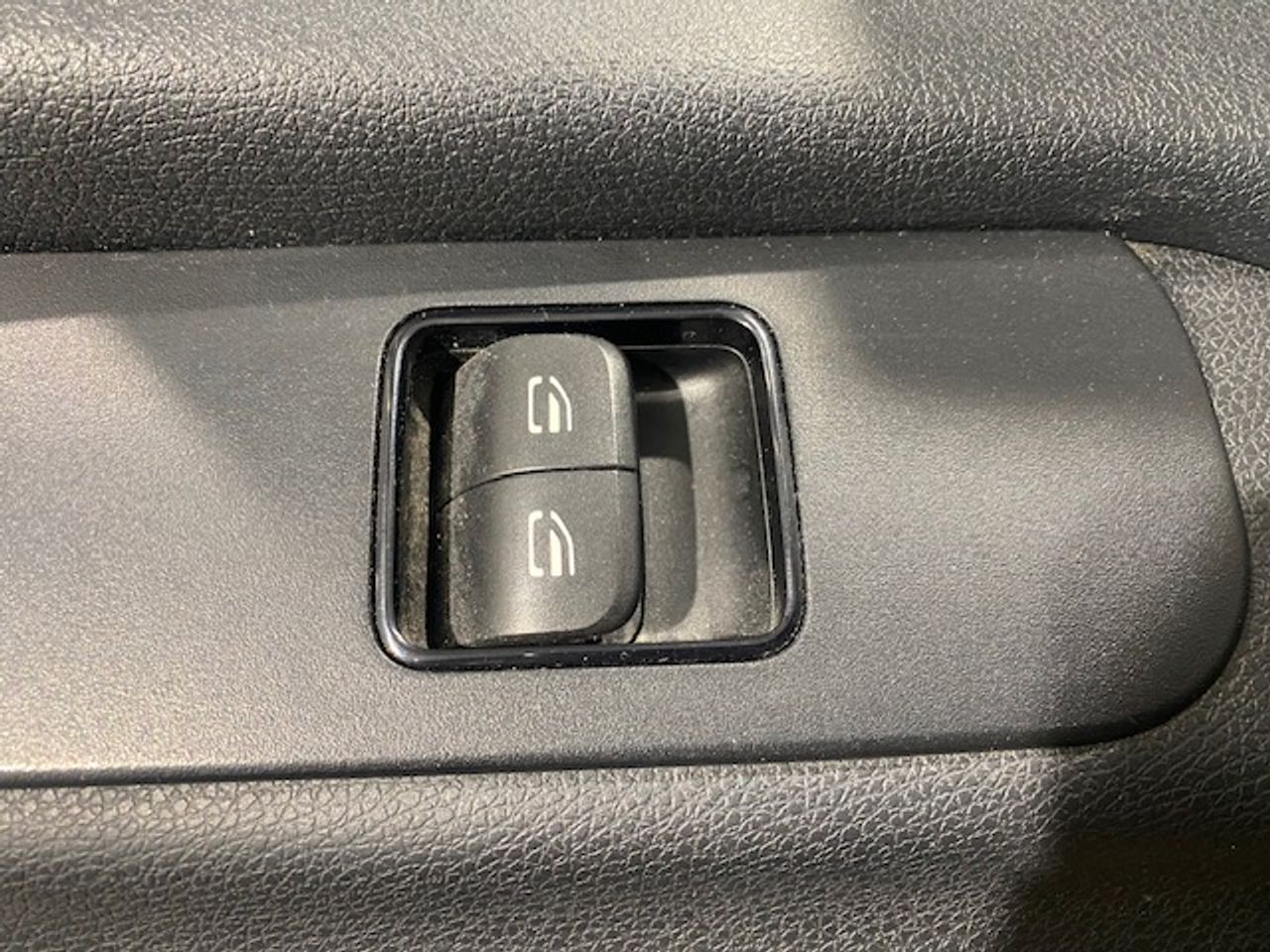 Foto Mercedes-Benz Sprinter 24