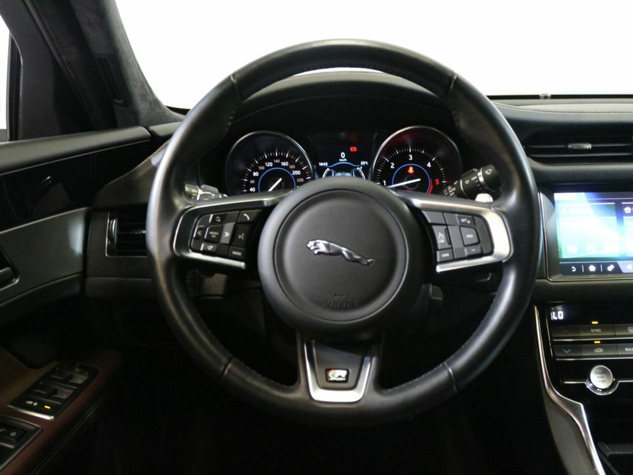 Foto Jaguar XF 17