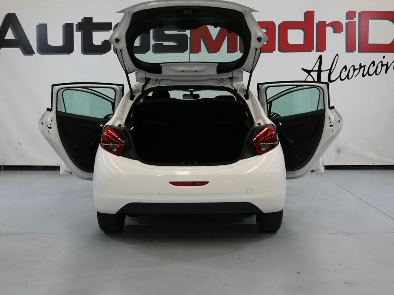 Foto Peugeot 208 5