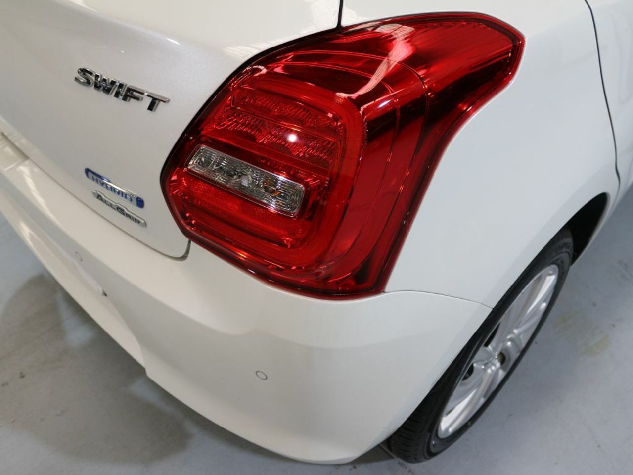 Foto Suzuki Swift 30