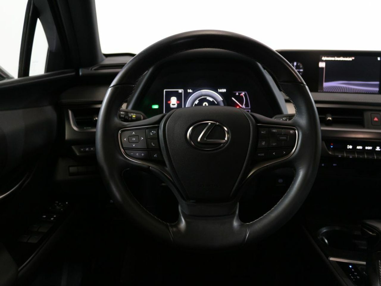 Foto Lexus UX 15