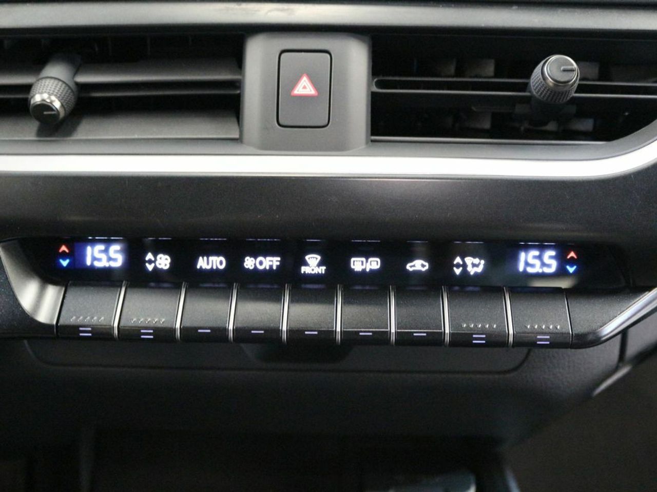 Foto Lexus UX 29