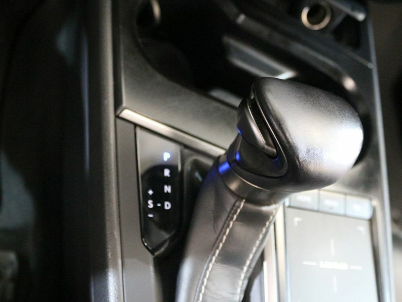Foto Lexus UX 32
