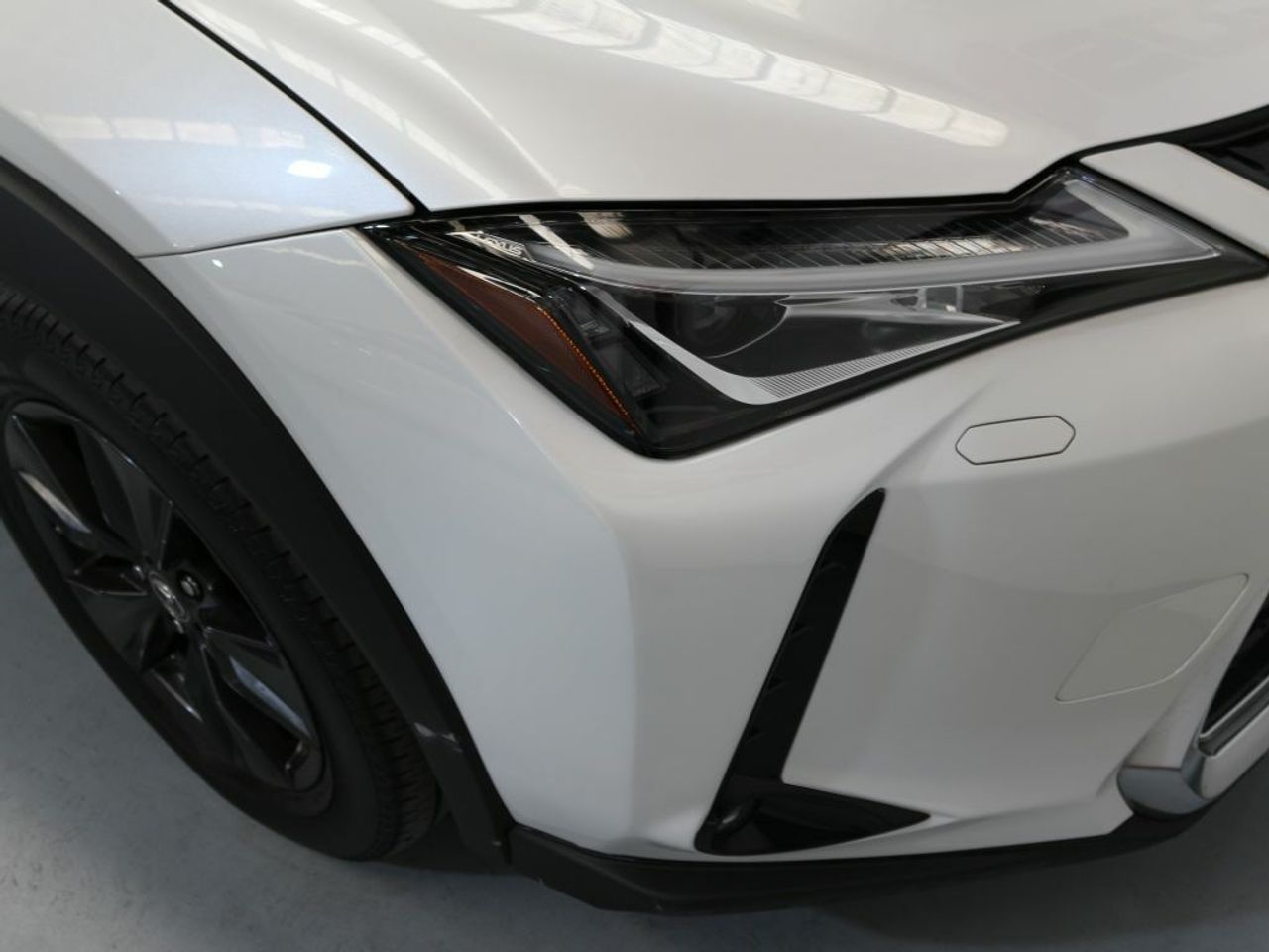 Foto Lexus UX 36