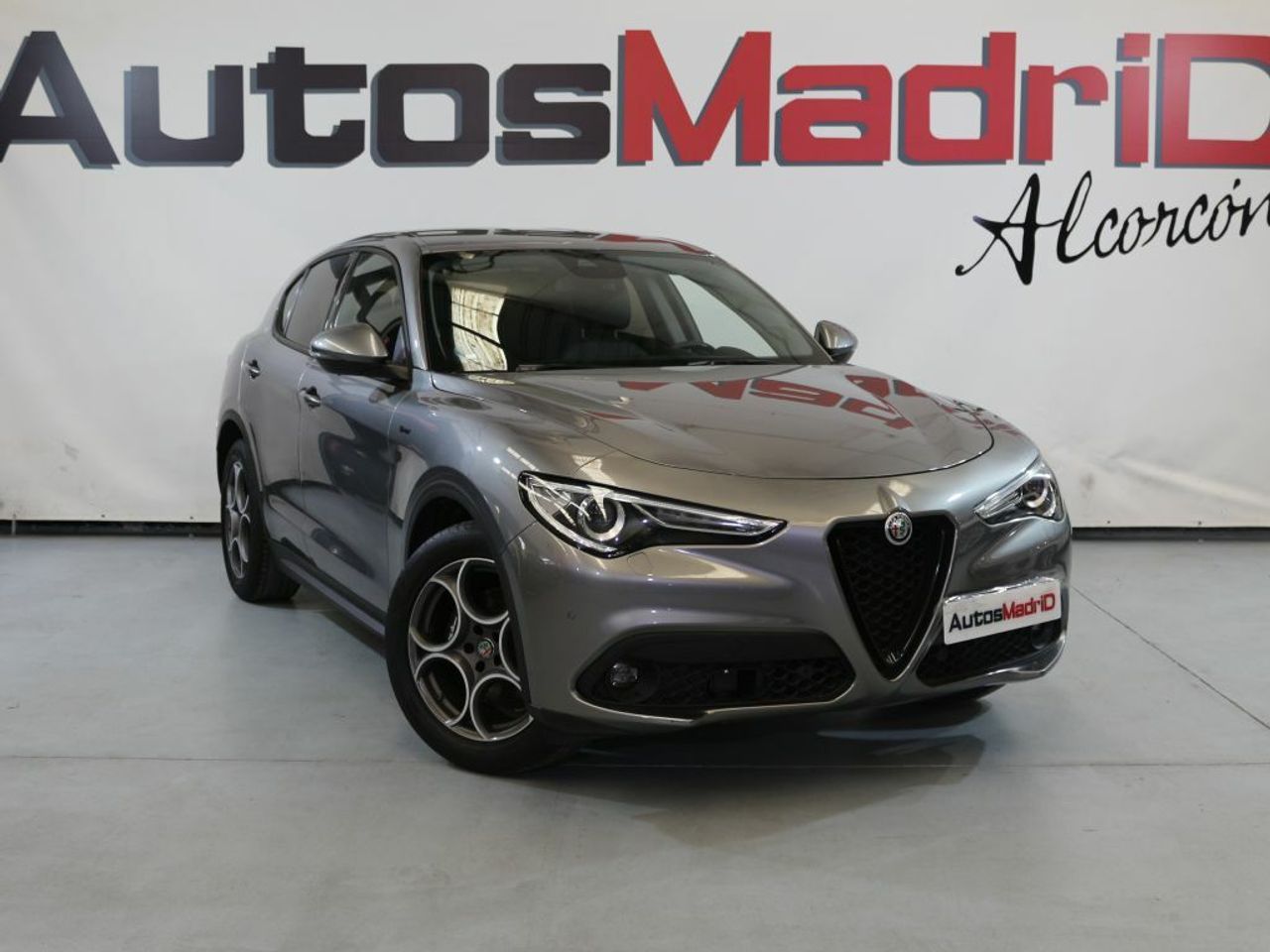 Foto Alfa Romeo Stelvio 1