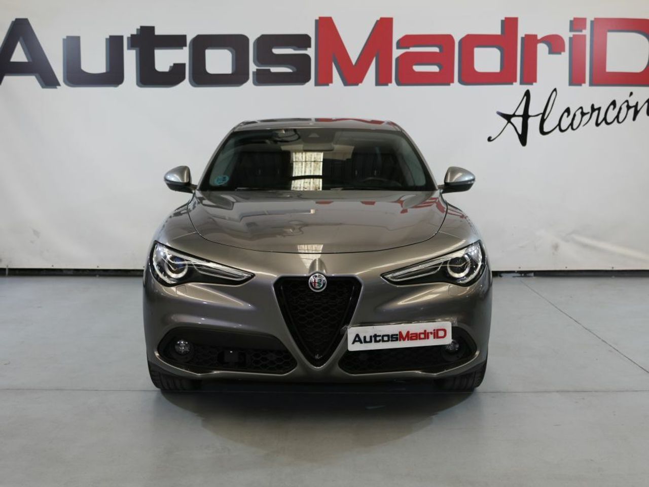 Foto Alfa Romeo Stelvio 2