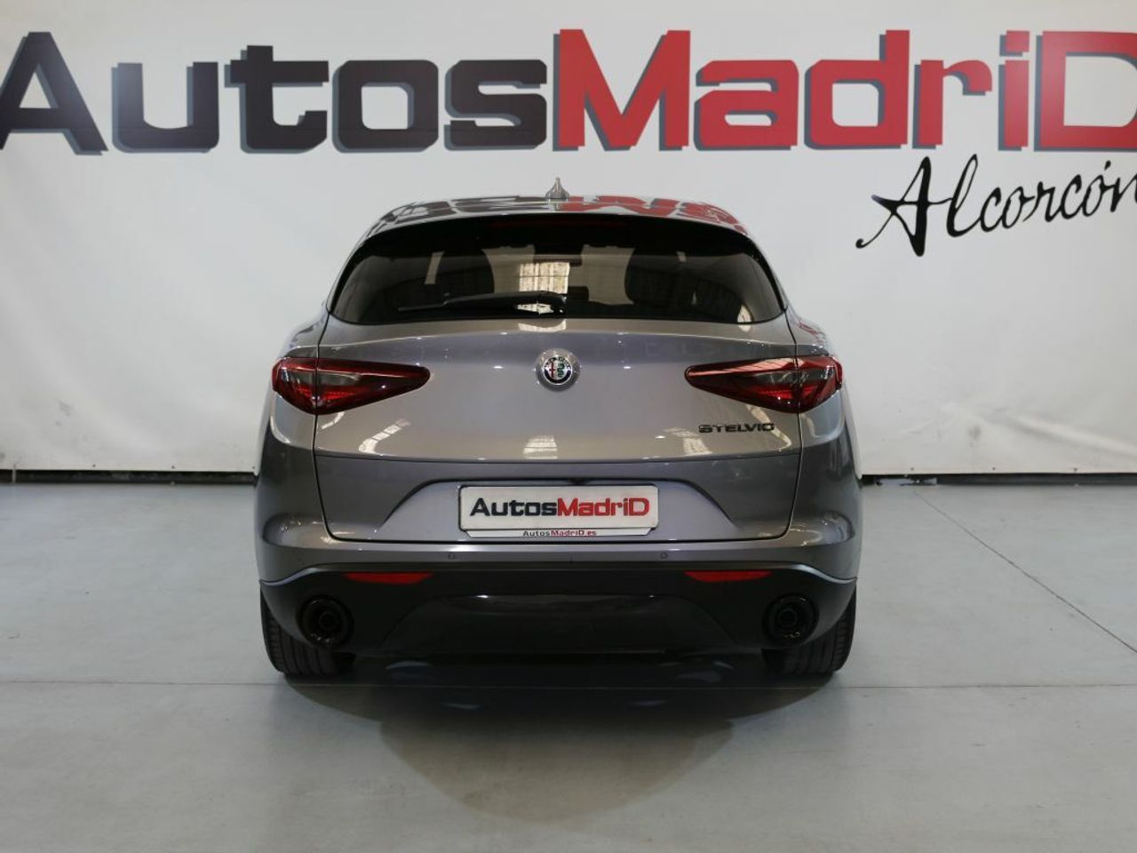Foto Alfa Romeo Stelvio 4