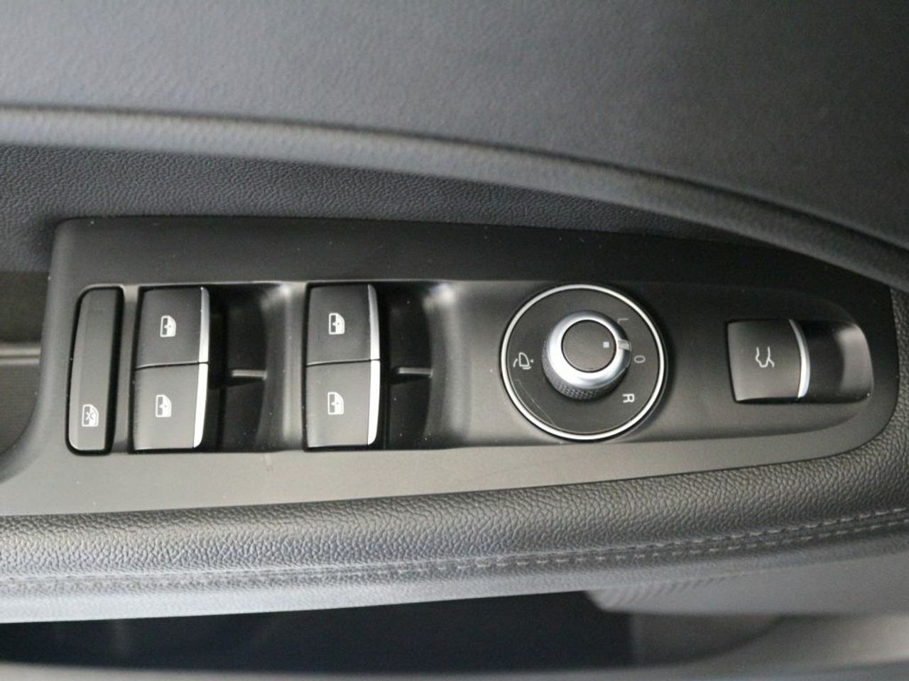 Foto Alfa Romeo Stelvio 10