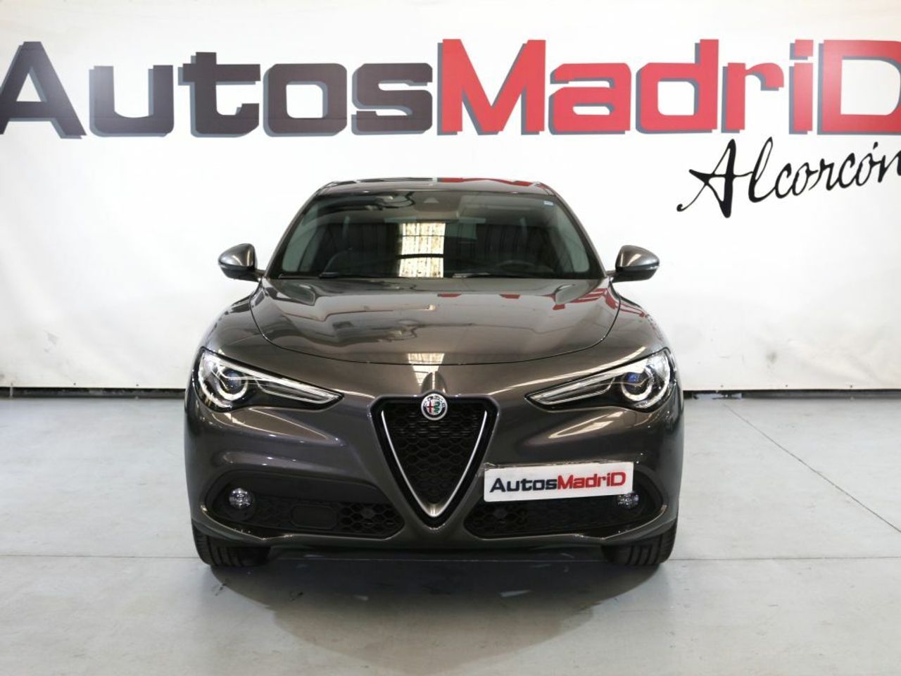 Foto Alfa Romeo Stelvio 2