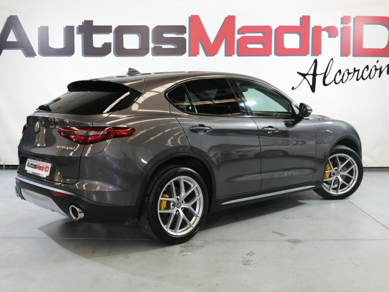 Foto Alfa Romeo Stelvio 3