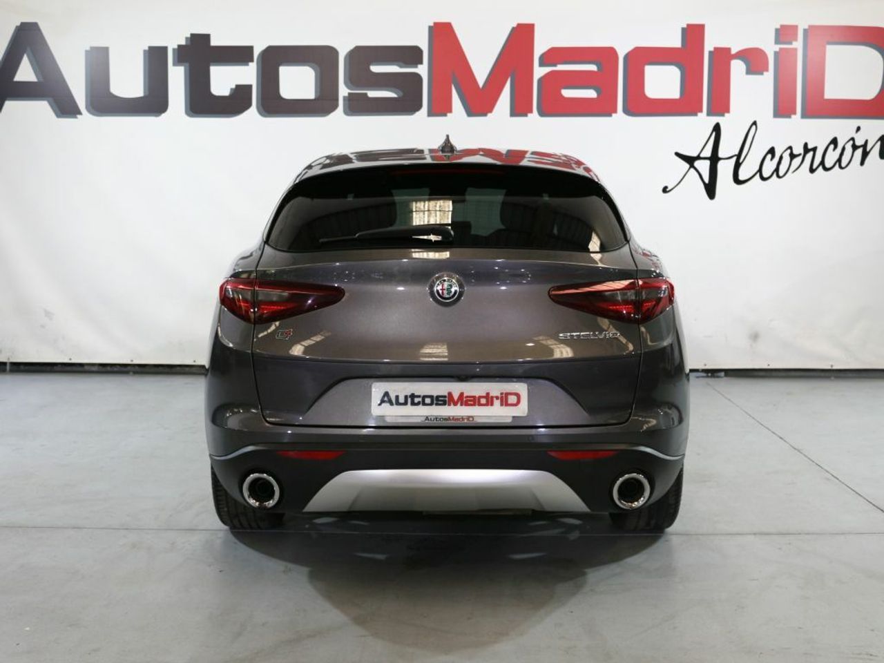 Foto Alfa Romeo Stelvio 4