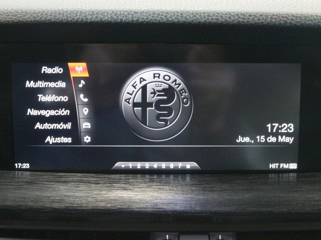 Foto Alfa Romeo Stelvio 25