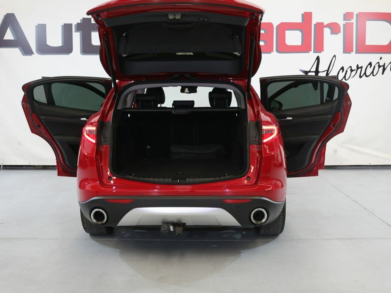 Foto Alfa Romeo Stelvio 5