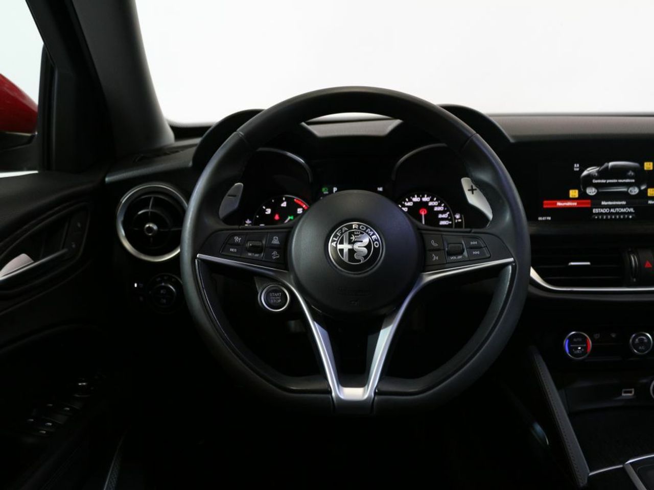 Foto Alfa Romeo Stelvio 18