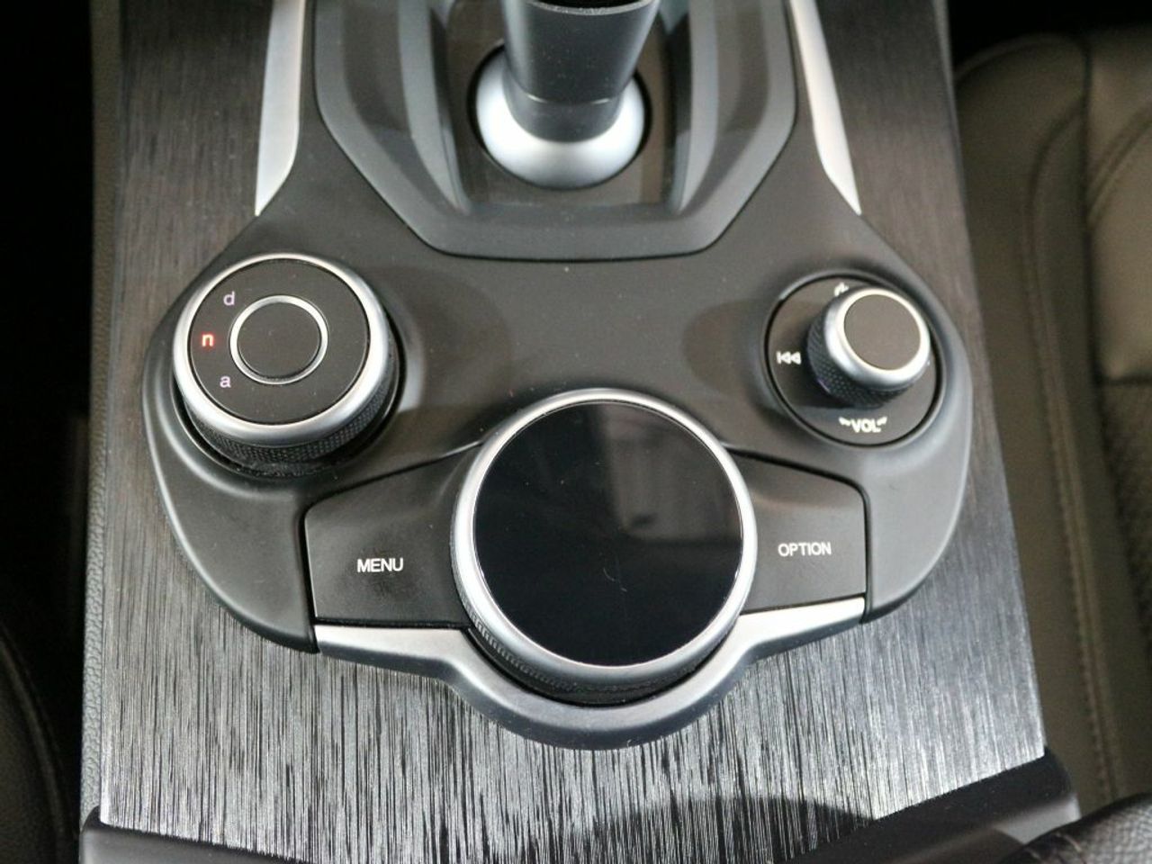 Foto Alfa Romeo Stelvio 31