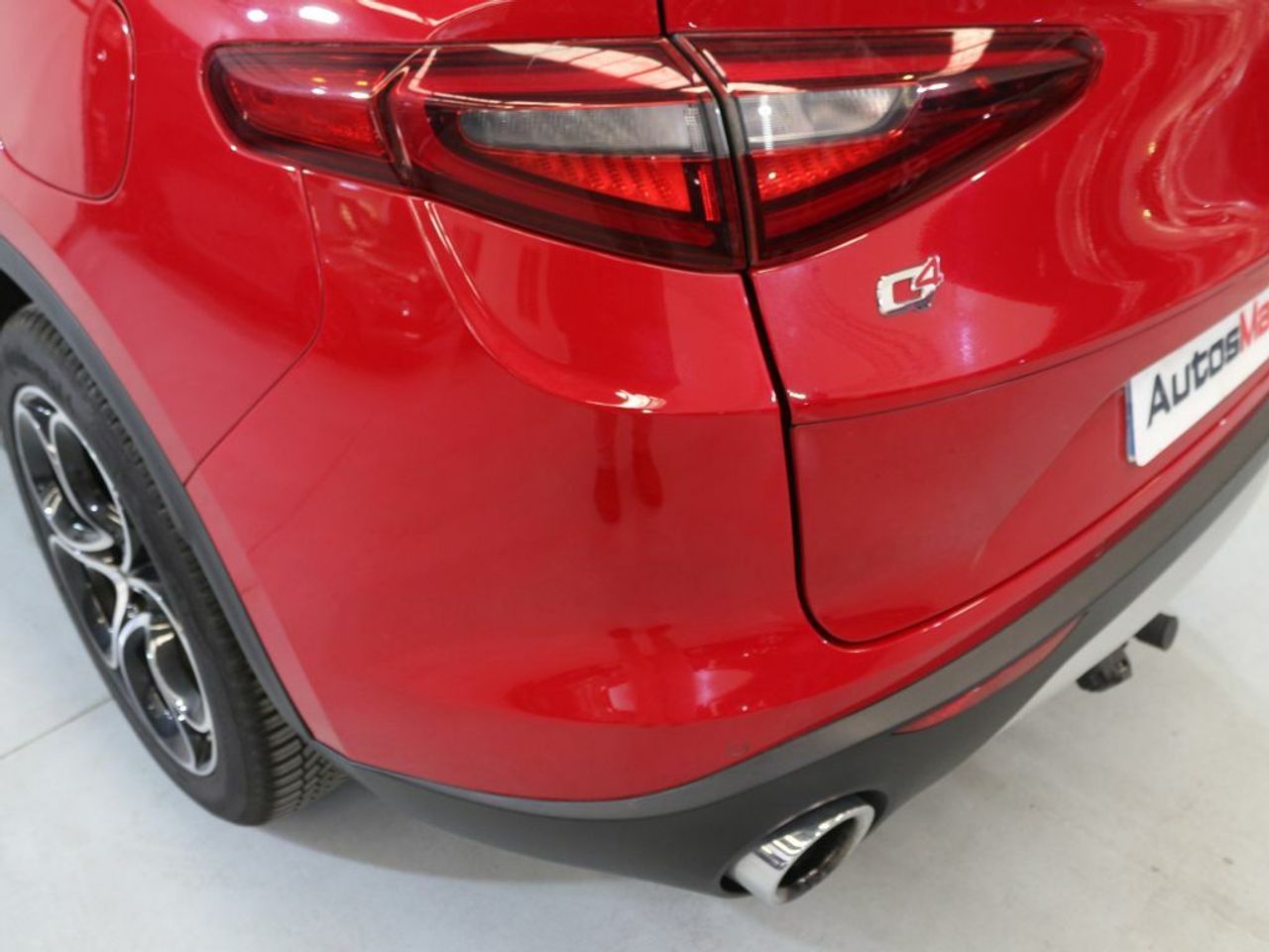 Foto Alfa Romeo Stelvio 33