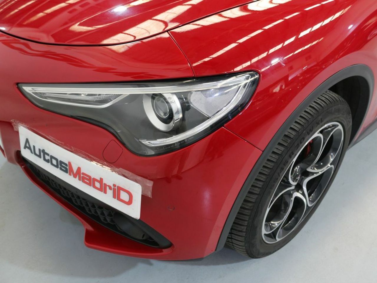 Foto Alfa Romeo Stelvio 35