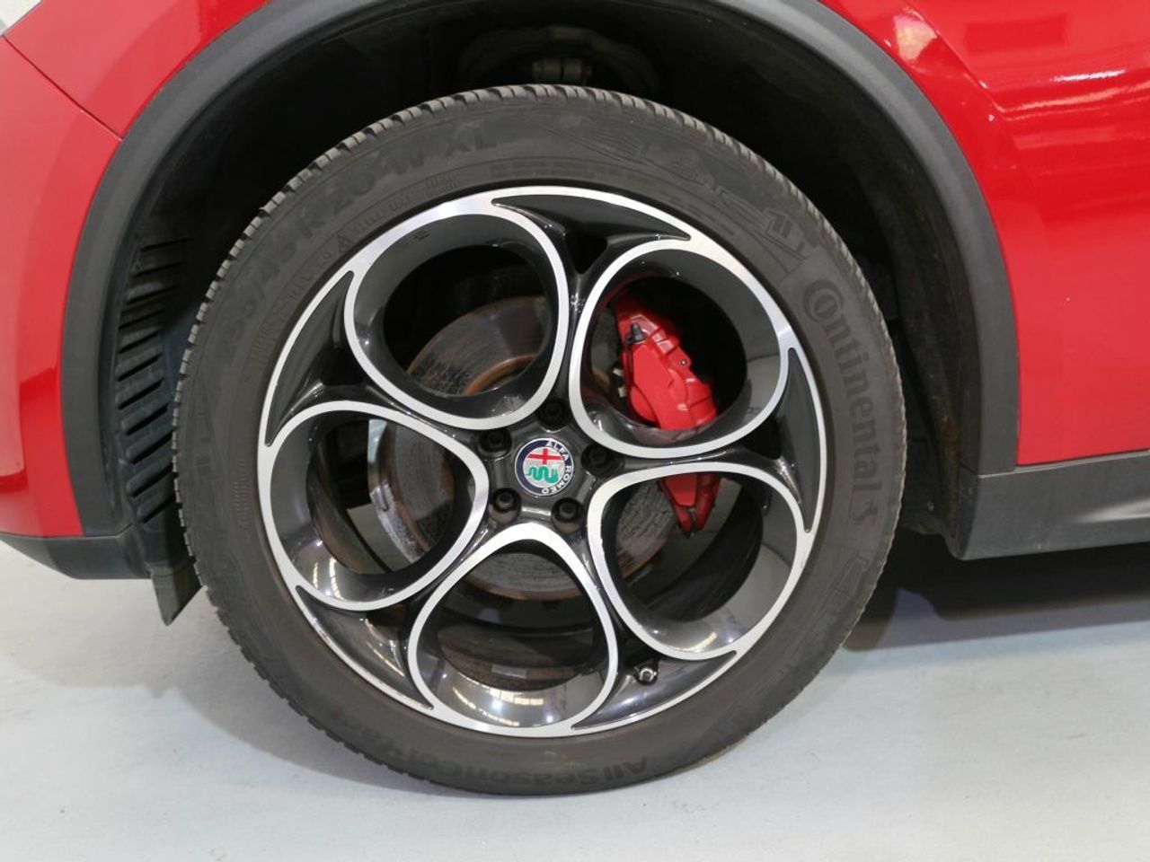 Foto Alfa Romeo Stelvio 37